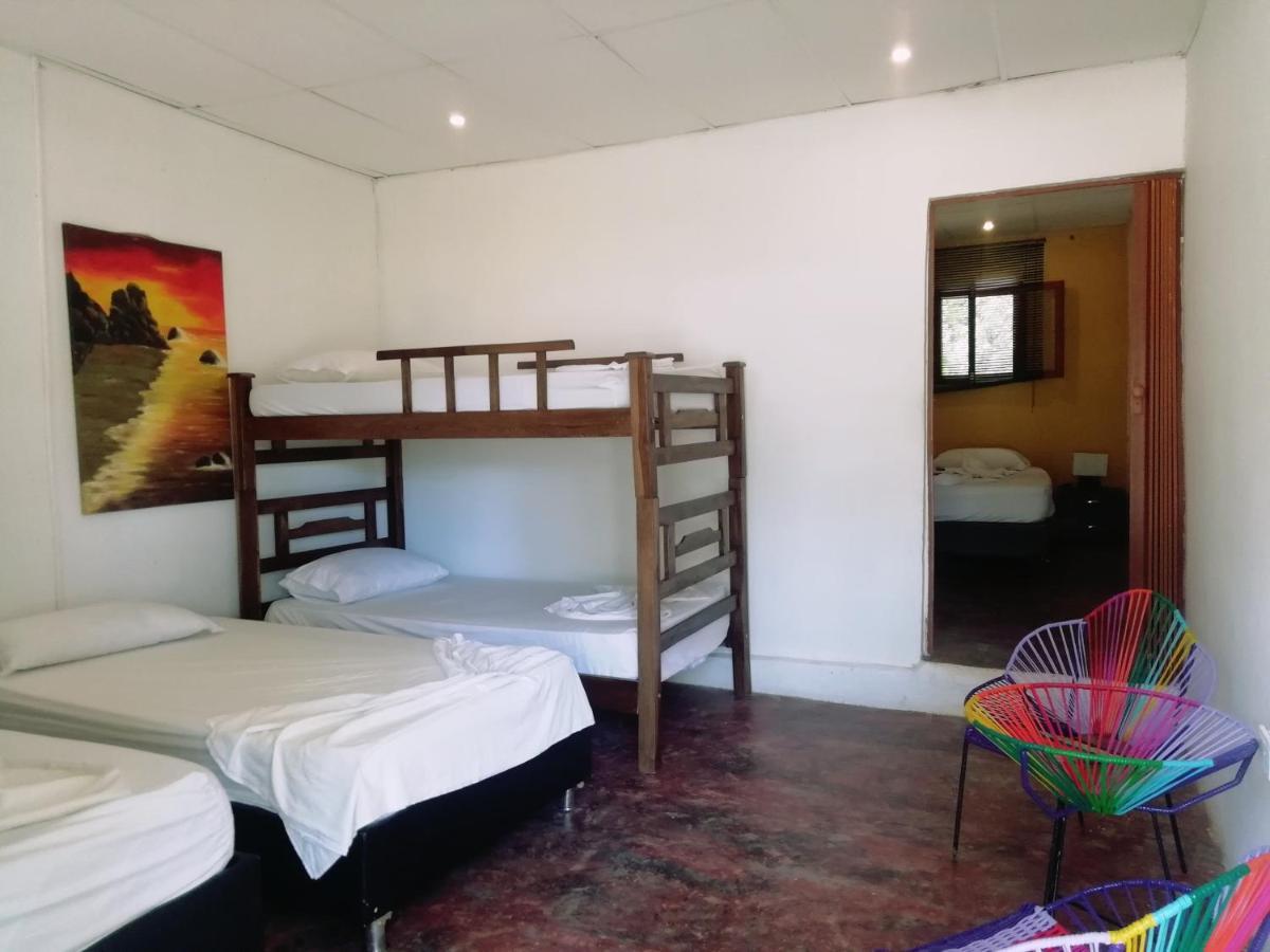 Camping Castilletes Parque Tayrona 民宿